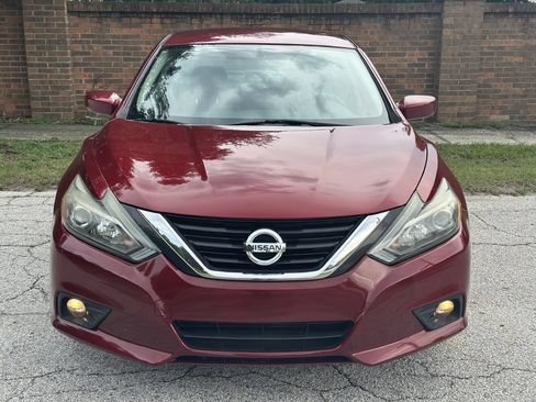 Used 2018 Nissan Altima 2.5 SR w/ SR Special Edition FWD image 3