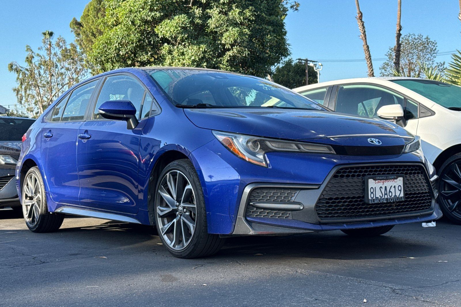 Used 2020 Toyota Corolla SE FWD image 2