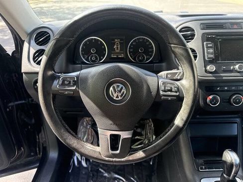 Used 2013 Volkswagen Tiguan S FWD image 15
