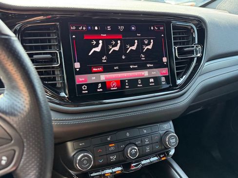 Used 2022 Dodge Durango GT AWD/4WD image 38
