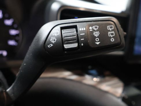 Used 2022 Ford Explorer Limited w/ Class IV Trailer Tow Package image 44