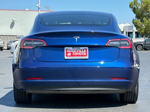 Used 2021 Tesla Model 3 Standard Range Plus image 8