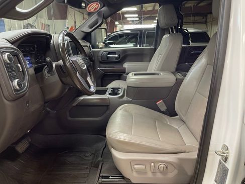 Used 2020 GMC Sierra 2500 SLT w/ SLT Premium Plus Package image 17