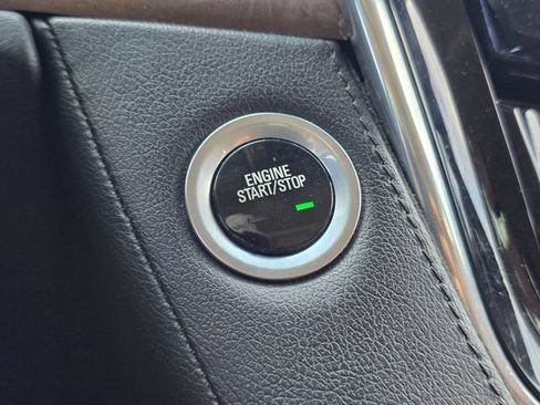 Used 2017 Cadillac Escalade ESV Premium Luxury AWD/4WD image 37