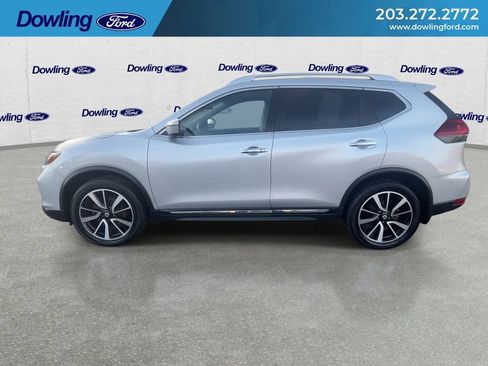 Used 2018 Nissan Rogue SL w/ Premium Package image 5