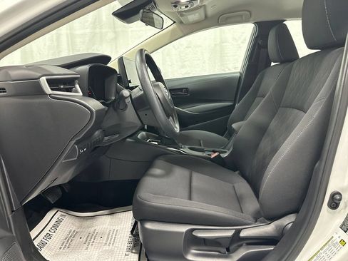 Used 2026 Toyota Corolla LE FWD image 14