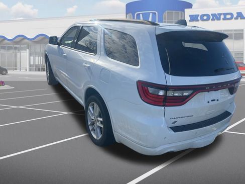 Used 2023 Dodge Durango GT image 2