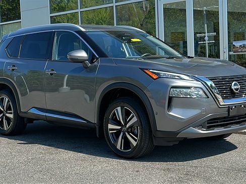 Certified 2023 Nissan Rogue SL w/ SL Premium Package AWD/4WD image 2