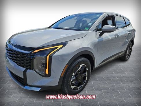 New 2026 Kia Sportage S image 3