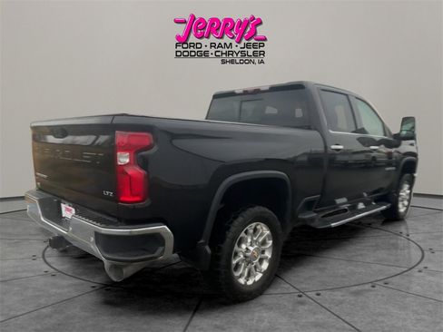 Used 2024 Chevrolet Silverado 2500 LTZ w/ LTZ Premium Package image 5