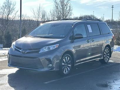 Used 2020 Toyota Sienna XLE