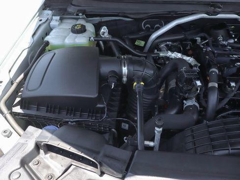 Used 2022 Ford Ranger XLT w/ Equipment Group 302A High RWD image 12