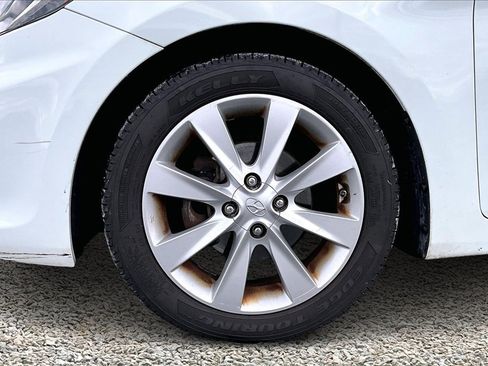 Used 2012 Hyundai Accent SE image 8