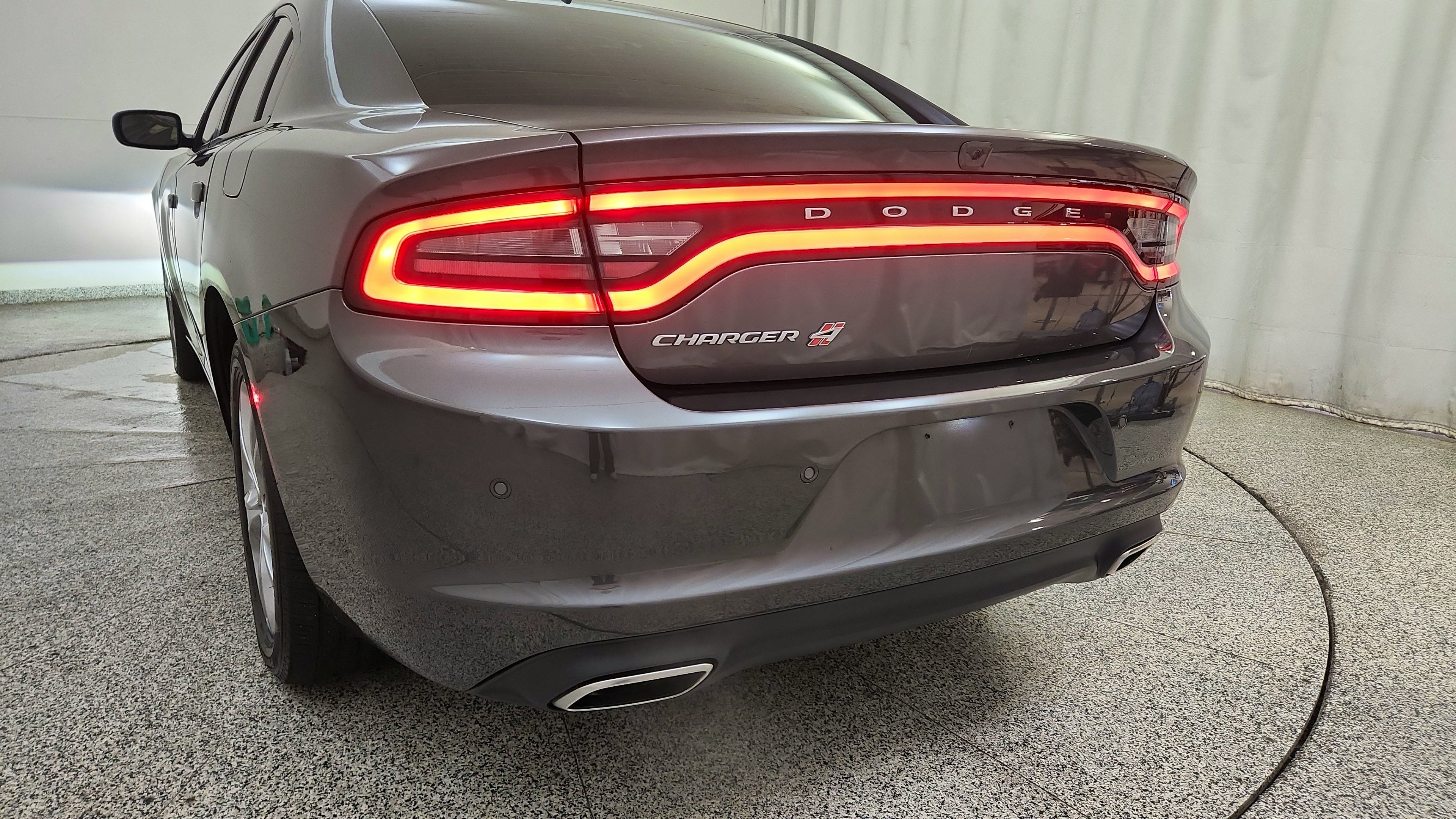 Used 2021 Dodge Charger SXT w/ Driver Convenience Group AWD/4WD image 31