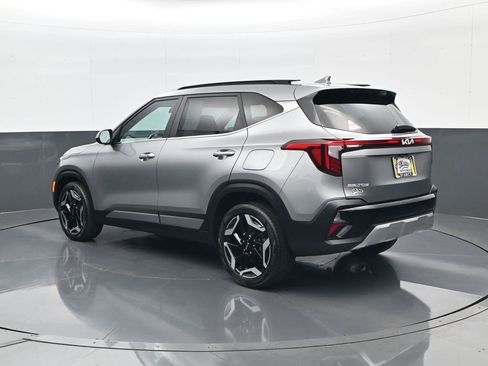 Used 2024 Kia Seltos SX AWD/4WD image 7