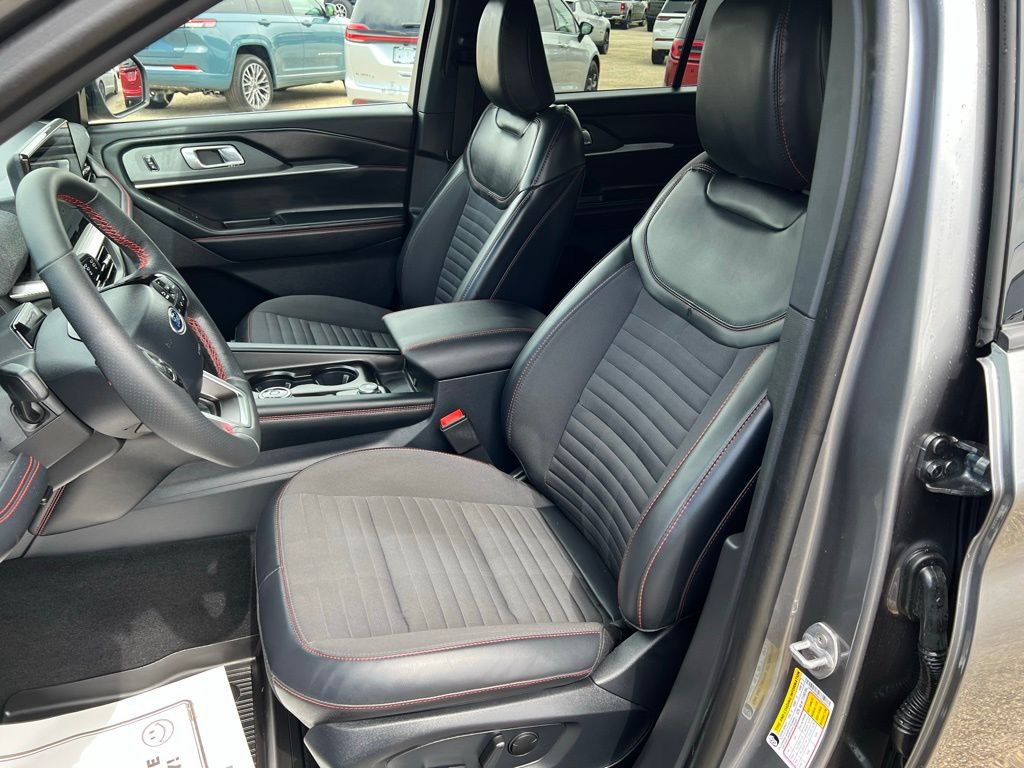 Used 2026 Ford Explorer ST-Line AWD/4WD image 34