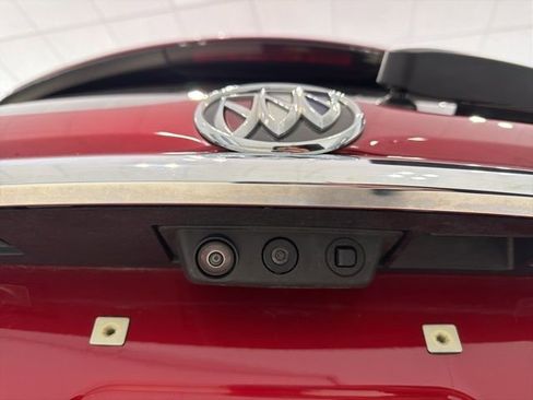 Certified 2024 Buick Enclave Premium image 8
