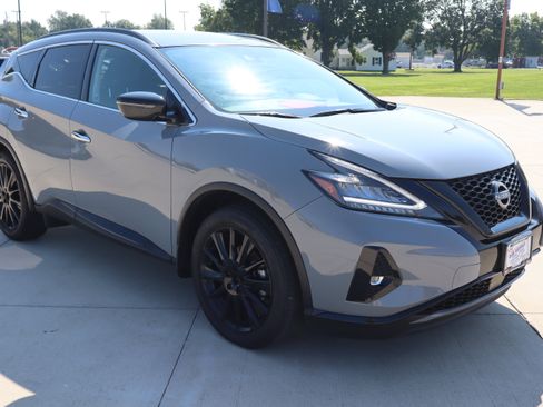 Used 2024 Nissan Murano SV w/ SV Midnight Edition Package AWD/4WD image 3