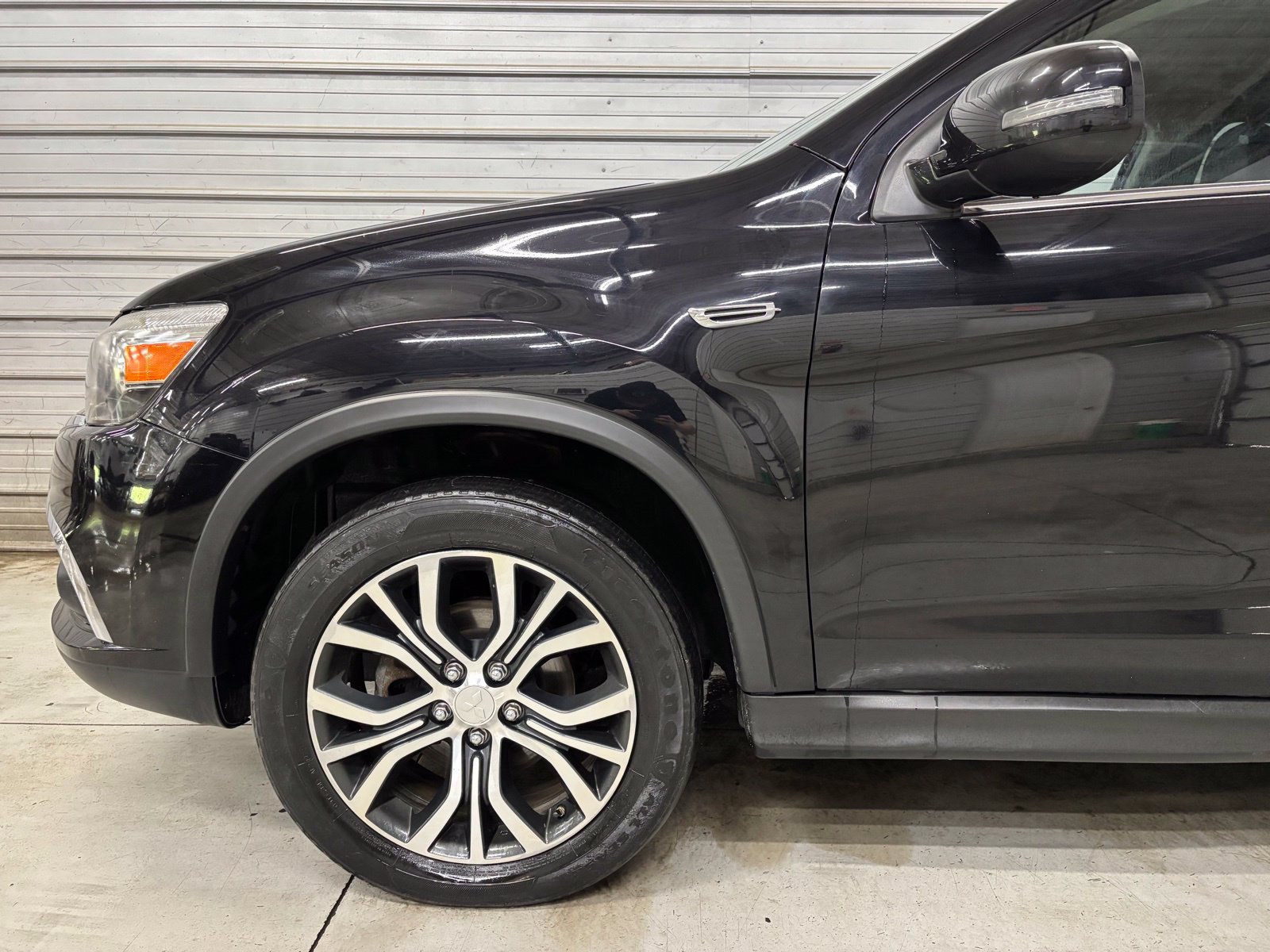 Used 2017 Mitsubishi Outlander Sport SEL AWD/4WD image 4