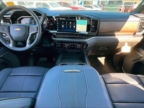 New 2025 Chevrolet Silverado 3500 High Country w/ High Country Premium Package image 5