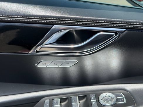 Used 2025 Genesis GV80 2.5T Standard AWD/4WD image 18