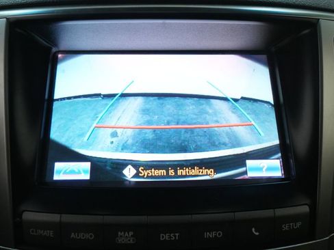 Used 2013 Lexus LX 570 4WD w/ Luxury Pkg image 37