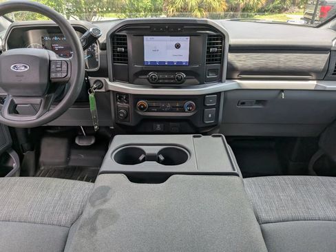 Used 2022 Ford F150 XLT RWD image 18