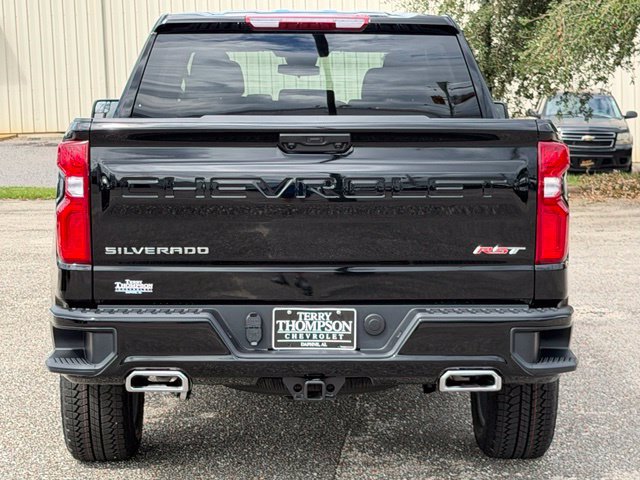 New 2026 Chevrolet Silverado 1500 RST w/ Z71 Off-Road Package AWD/4WD image 3
