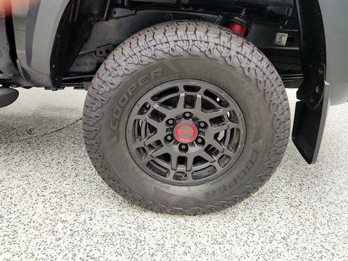 Used 2023 Toyota Tacoma TRD Pro AWD/4WD image 9
