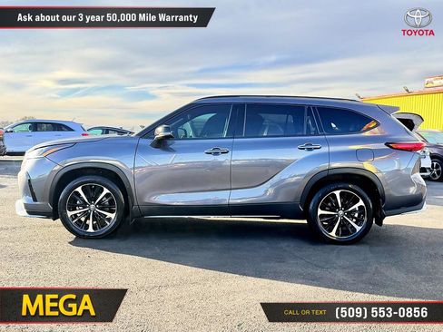 Used 2021 Toyota Highlander XSE image 13