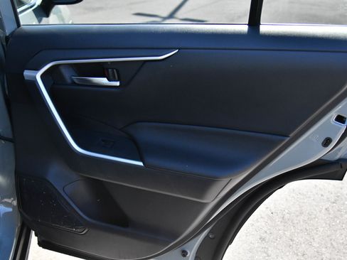Used 2023 Toyota RAV4 XLE Premium FWD image 43