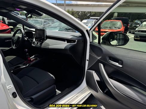 Used 2020 Toyota Corolla SE FWD image 33