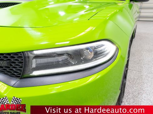 Used 2017 Dodge Charger R/T RWD image 8