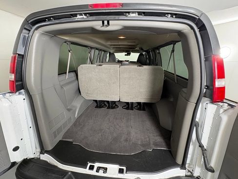 Used 2024 Chevrolet Express 3500 LT w/ LT Preferred Equipment Group RWD image 24
