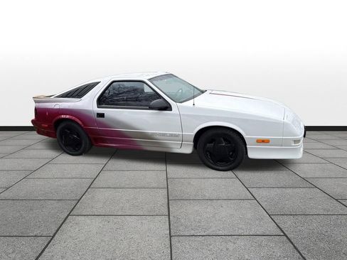 Used 1991 Dodge Daytona IROC image 4