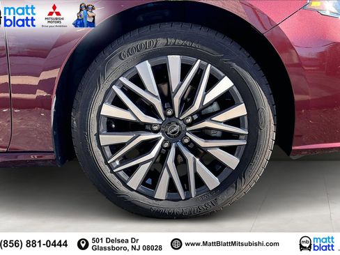 Used 2024 Nissan Altima 2.5 SV image 10