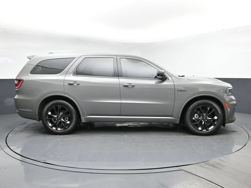 Used 2022 Dodge Durango R/T w/ Blacktop Package AWD/4WD image 4