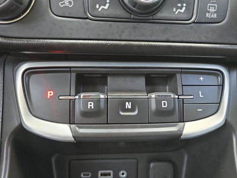 Used 2022 GMC Terrain SLE w/ Driver Convenience Package FWD image 20