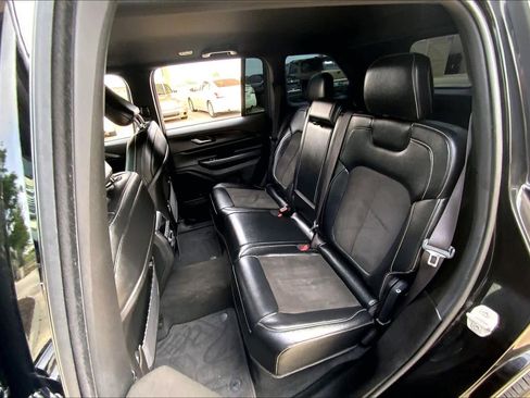 Used 2023 Jeep Grand Cherokee Altitude image 21