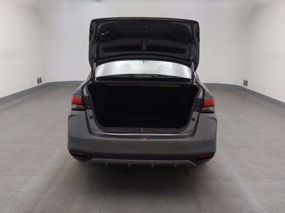 Used 2025 Nissan Versa S FWD image 29