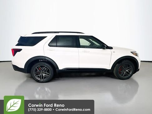 New 2026 Ford Explorer ST-Line w/ ST-Line Street Pack AWD/4WD image 8