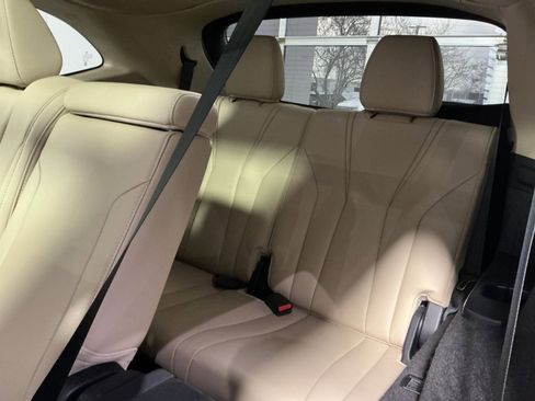 Used 2023 Acura MDX SH-AWD image 32