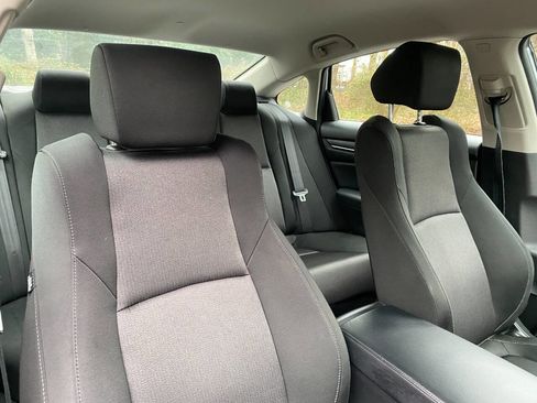 Used 2018 Honda Accord LX image 41