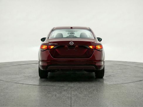 Used 2025 Nissan Sentra SV image 7