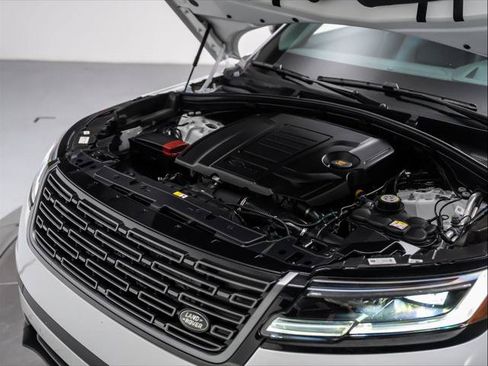 Used 2026 Land Rover Range Rover Velar S AWD/4WD image 10
