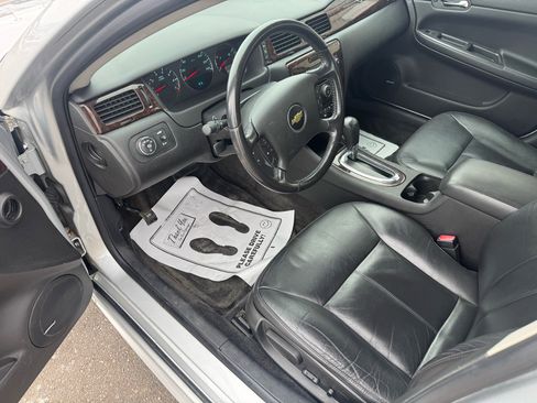 Used 2012 Chevrolet Impala LTZ image 10