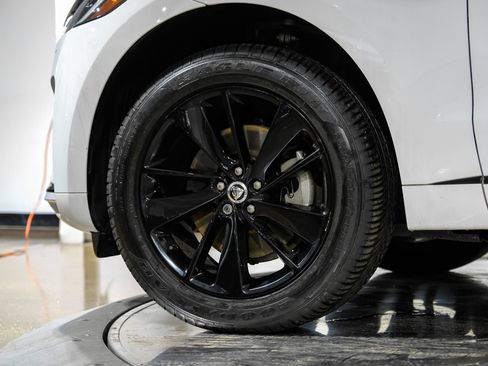 Used 2024 Jaguar F-PACE R-Dynamic S AWD/4WD image 69