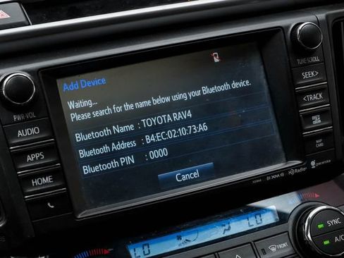 Used 2018 Toyota RAV4 XLE image 38