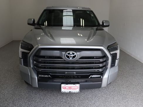 Used 2024 Toyota Tundra Limited w/ Power Package AWD/4WD image 3