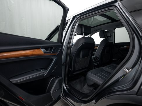 Certified 2023 Audi Q5 2.0T Premium Plus w/ Premium Plus Package AWD/4WD image 20